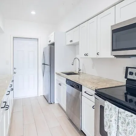 Comfort And Style 2 Bed 1 Bath 2 Min To The Beach! Miami Beach Exterior photo