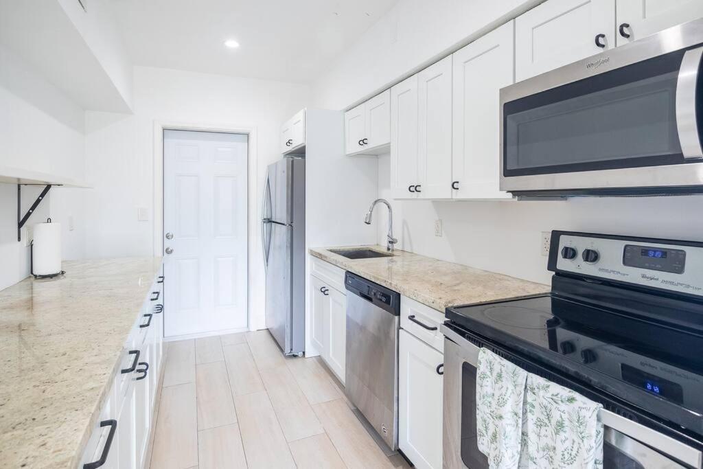 Comfort And Style 2 Bed 1 Bath 2 Min To The Beach! Appartement Miami Beach